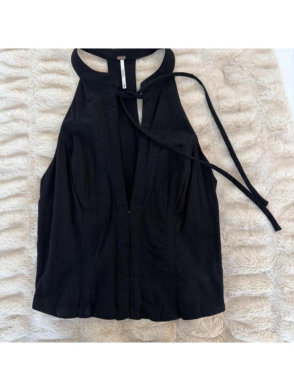 Free People Women's Black Crop-top